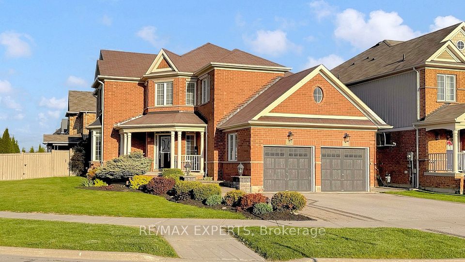 215 Summerlyn