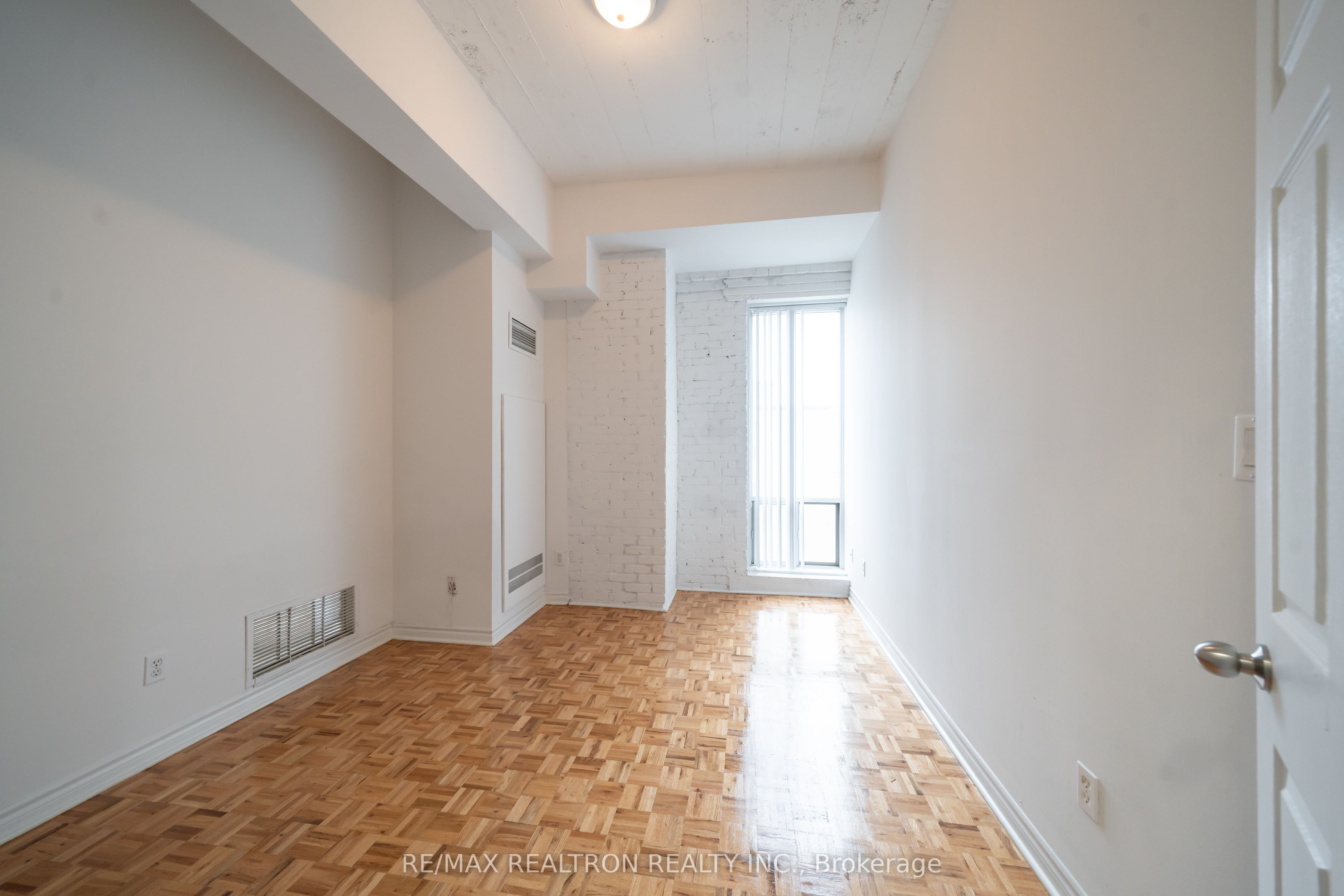 1401 Dupont Street, #601