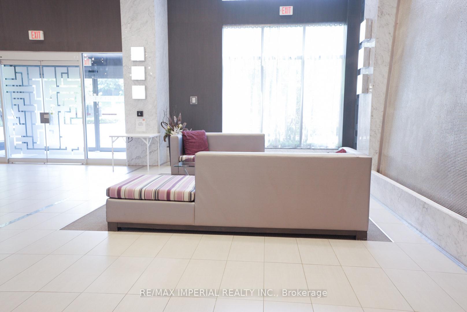2 Bedrooms Condo at 18 Graydon Hall, Toronto For sale