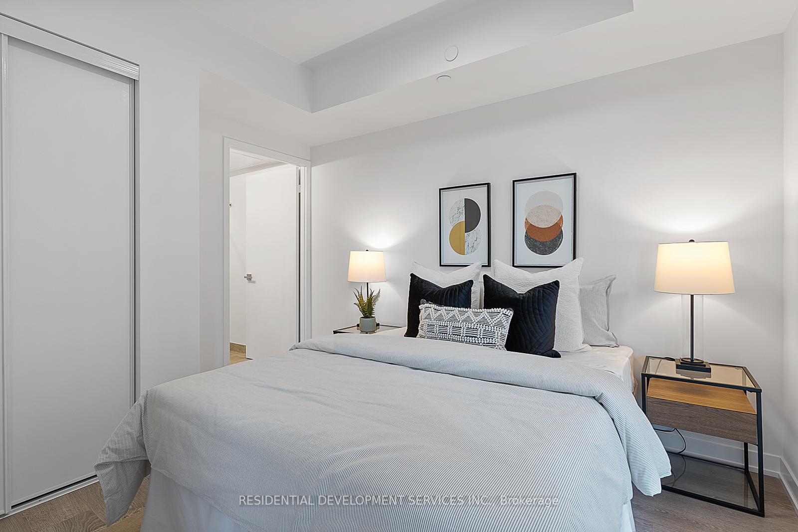 2 Bedrooms Condo at 500 Wilson,  Toronto For sale