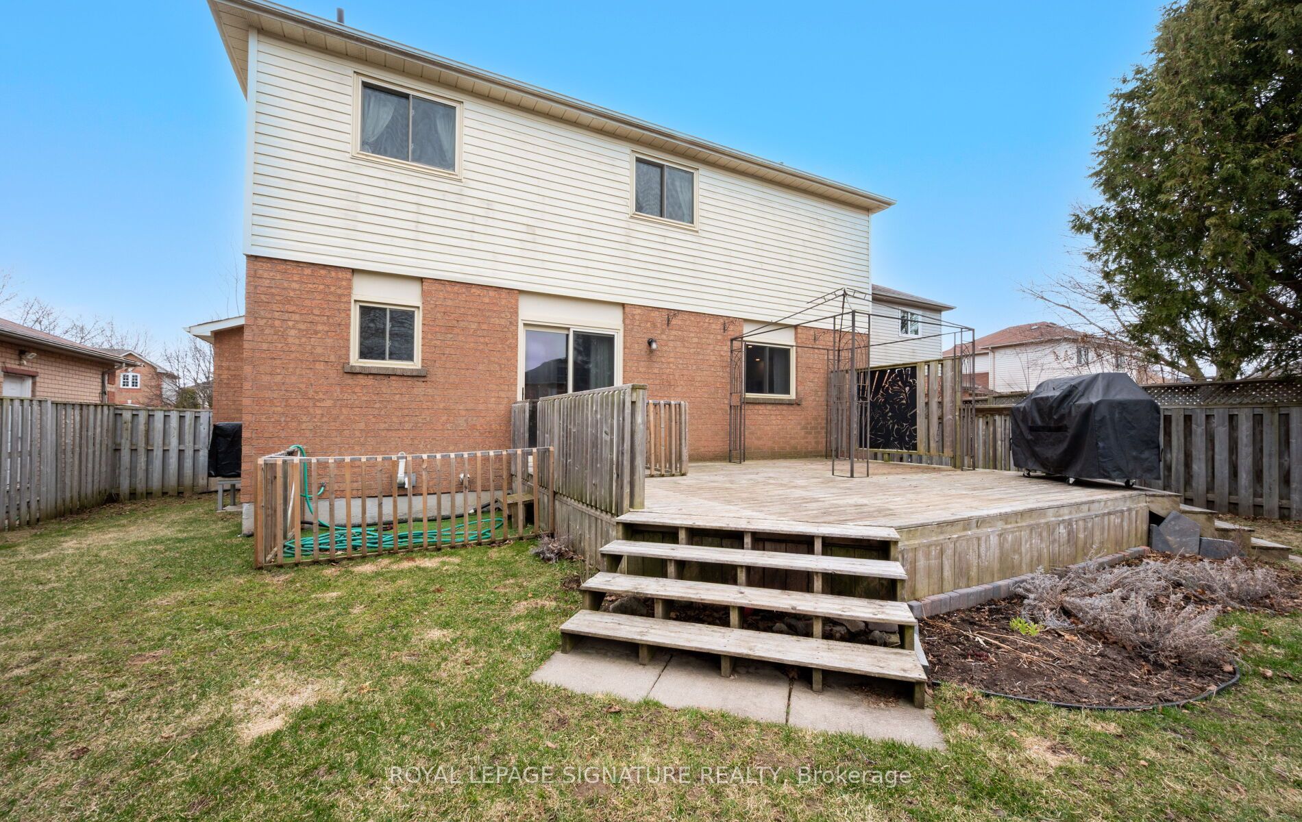 6 Dugdale Avenue