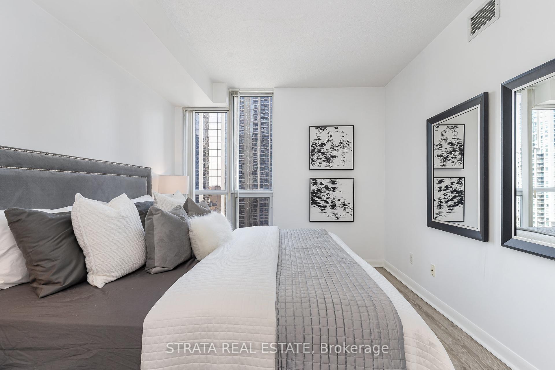 3 Bedrooms Condo at 4978 Yonge, Toronto For sale