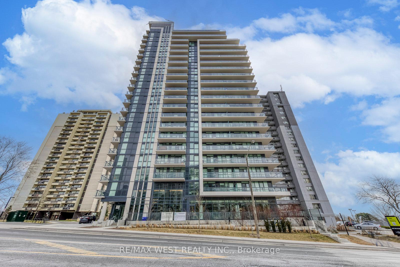 3 Bedrooms Condo at 1461 Lawrence, Toronto For sale