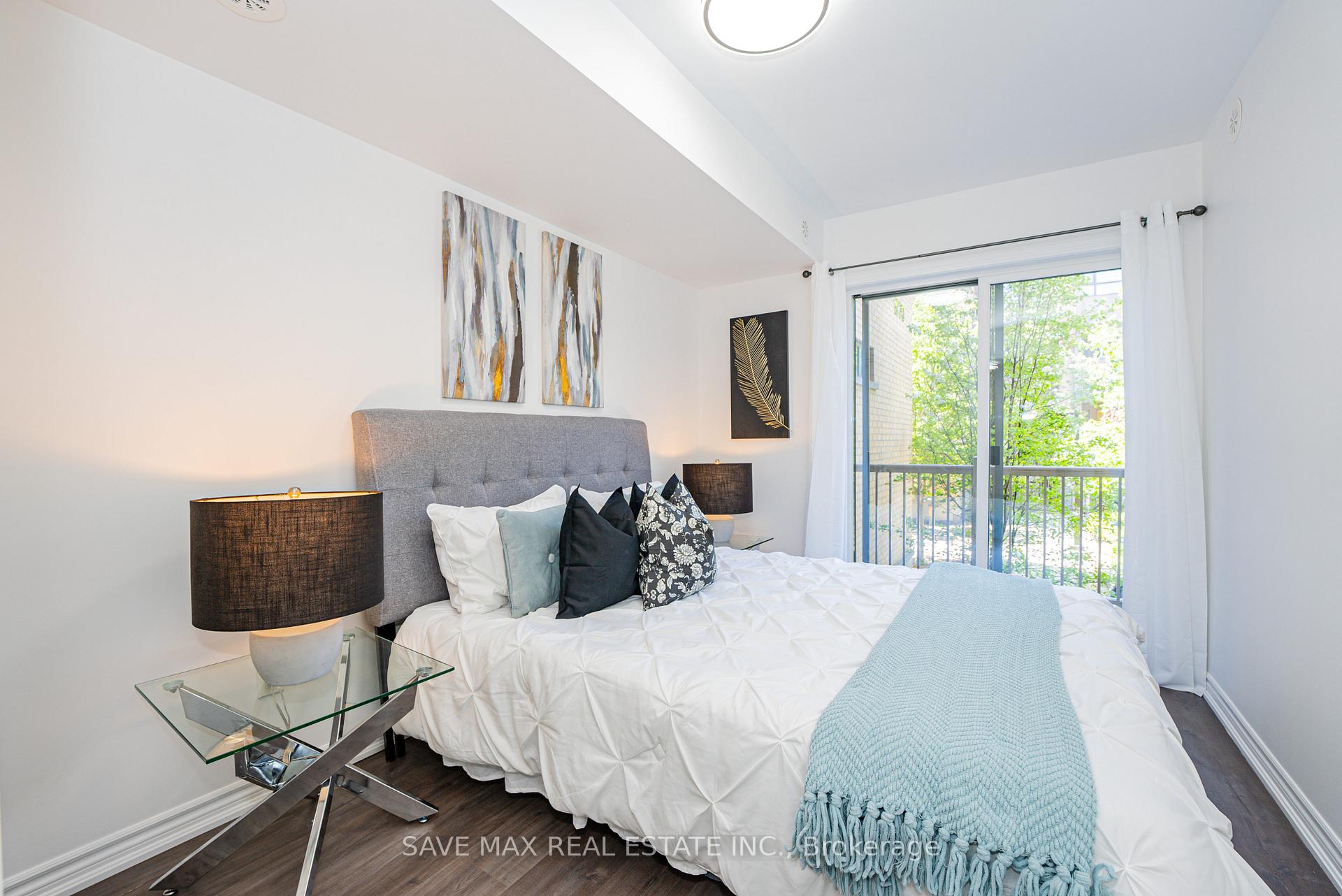 3 Bedrooms Condo at 1070 Progress, Toronto For sale