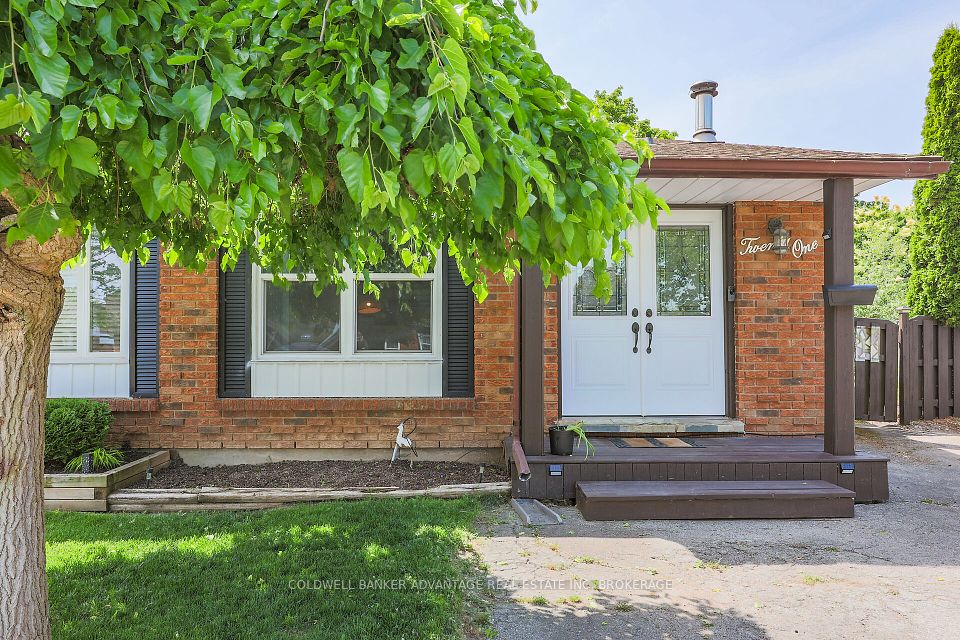 21 FAIRLAWN