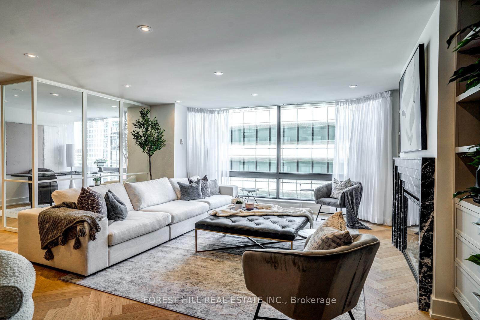 2 Bedrooms Condo at 1166 Bay, Toronto For sale