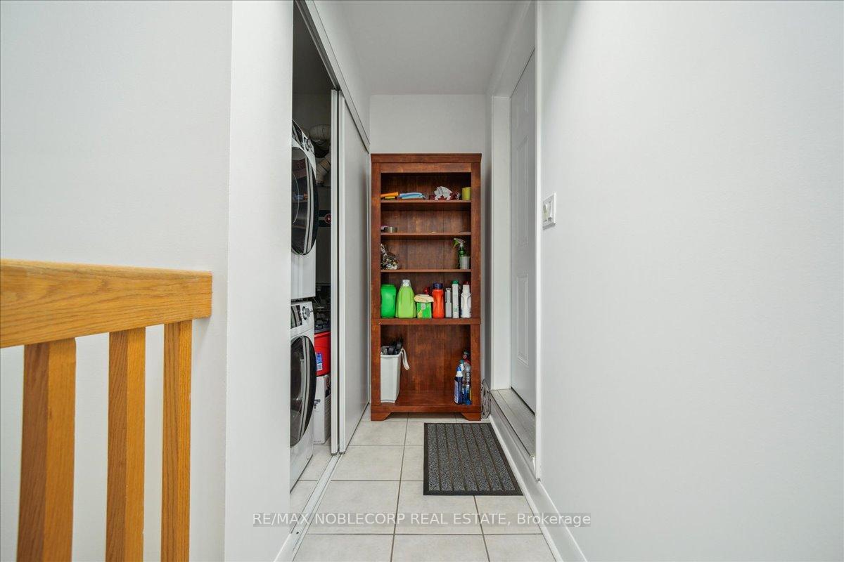 2 Bedrooms Condo at 415 Jarvis, Toronto For sale