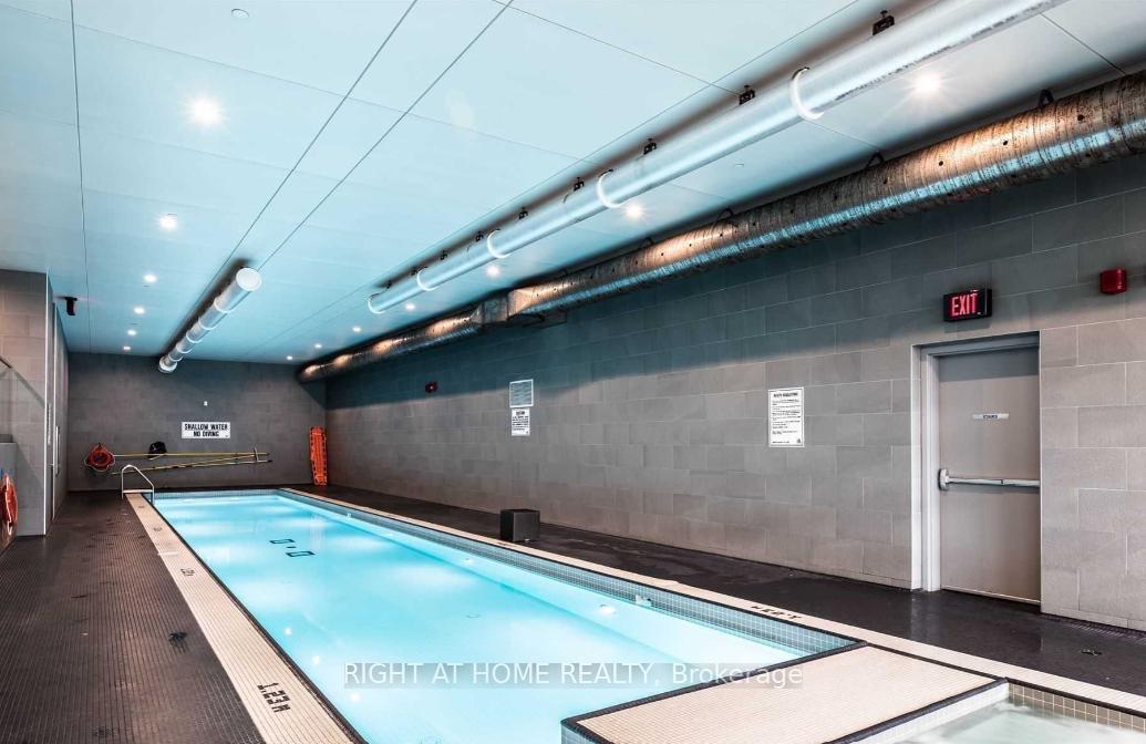2 Bedrooms Condo at 15 Iceboat,  Toronto For sale