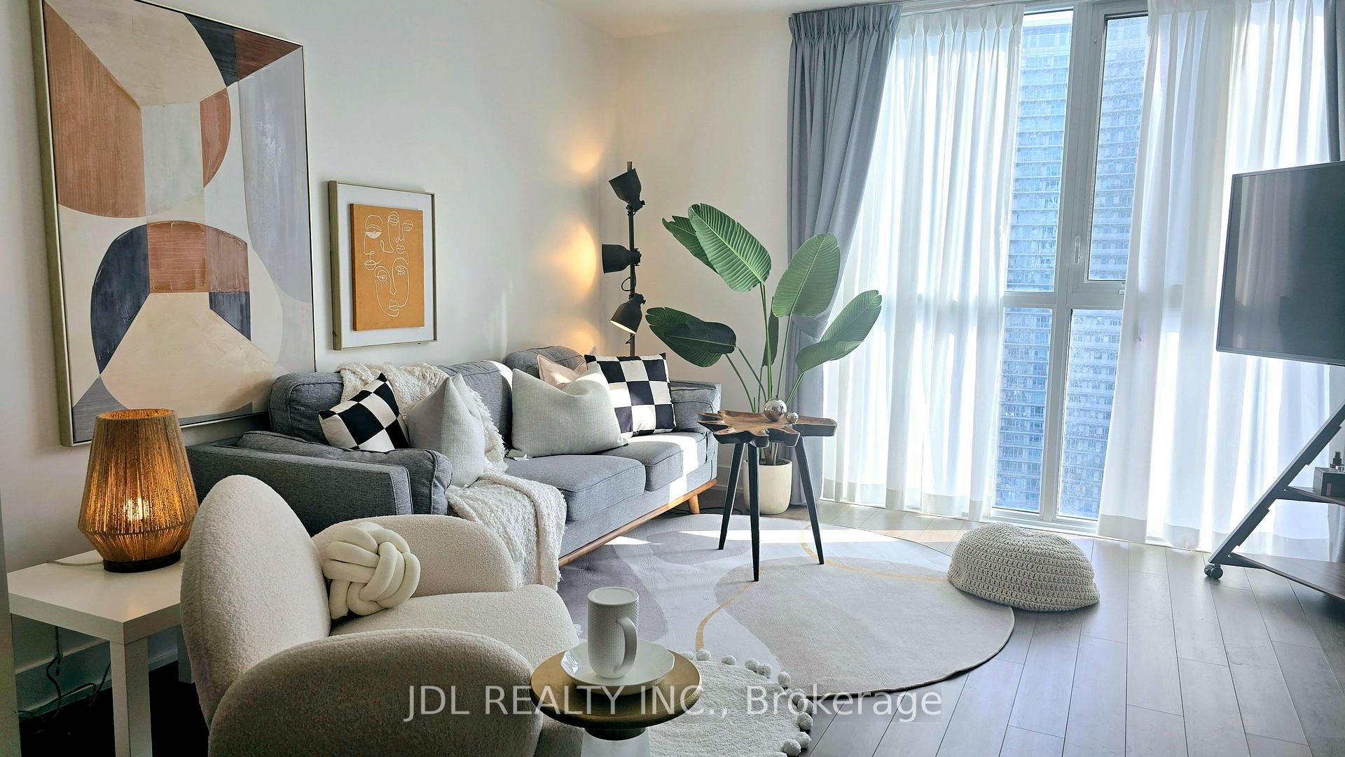 2 Bedrooms Condo at 318 Richmond, Toronto For sale