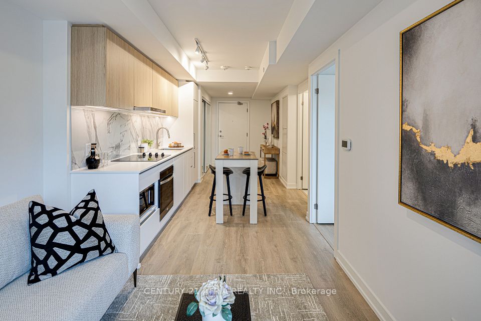 1100 Sheppard