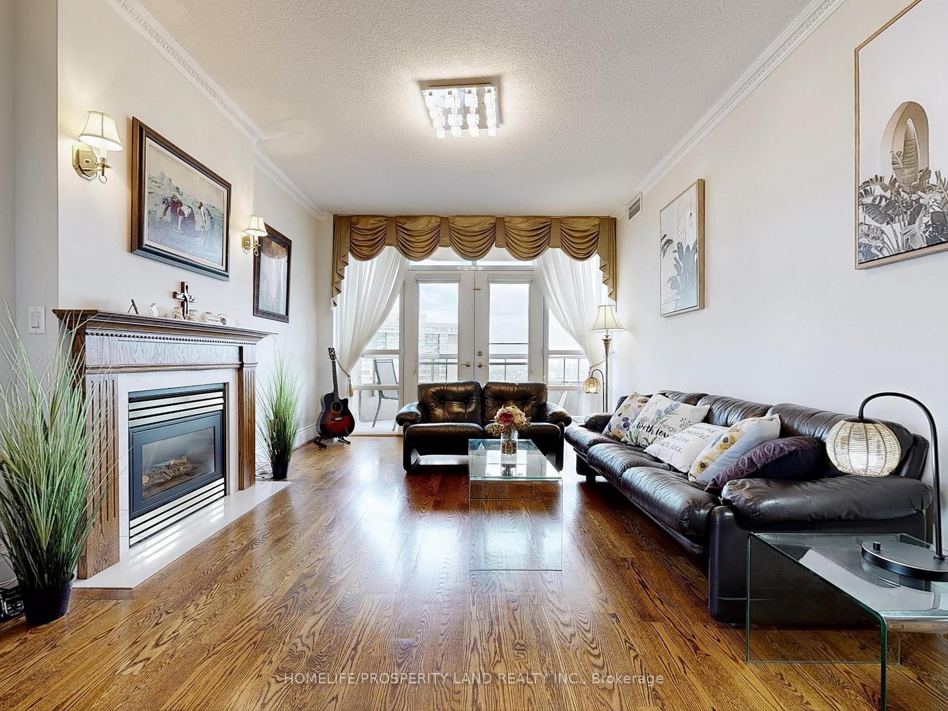 3 Bedrooms Condo at 89 Skymark, Toronto For sale