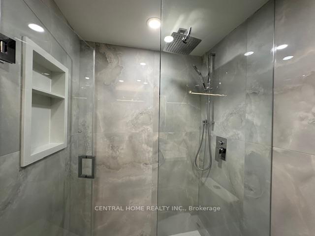 2 Bedrooms Condo at 85 Skymark,  Toronto For sale