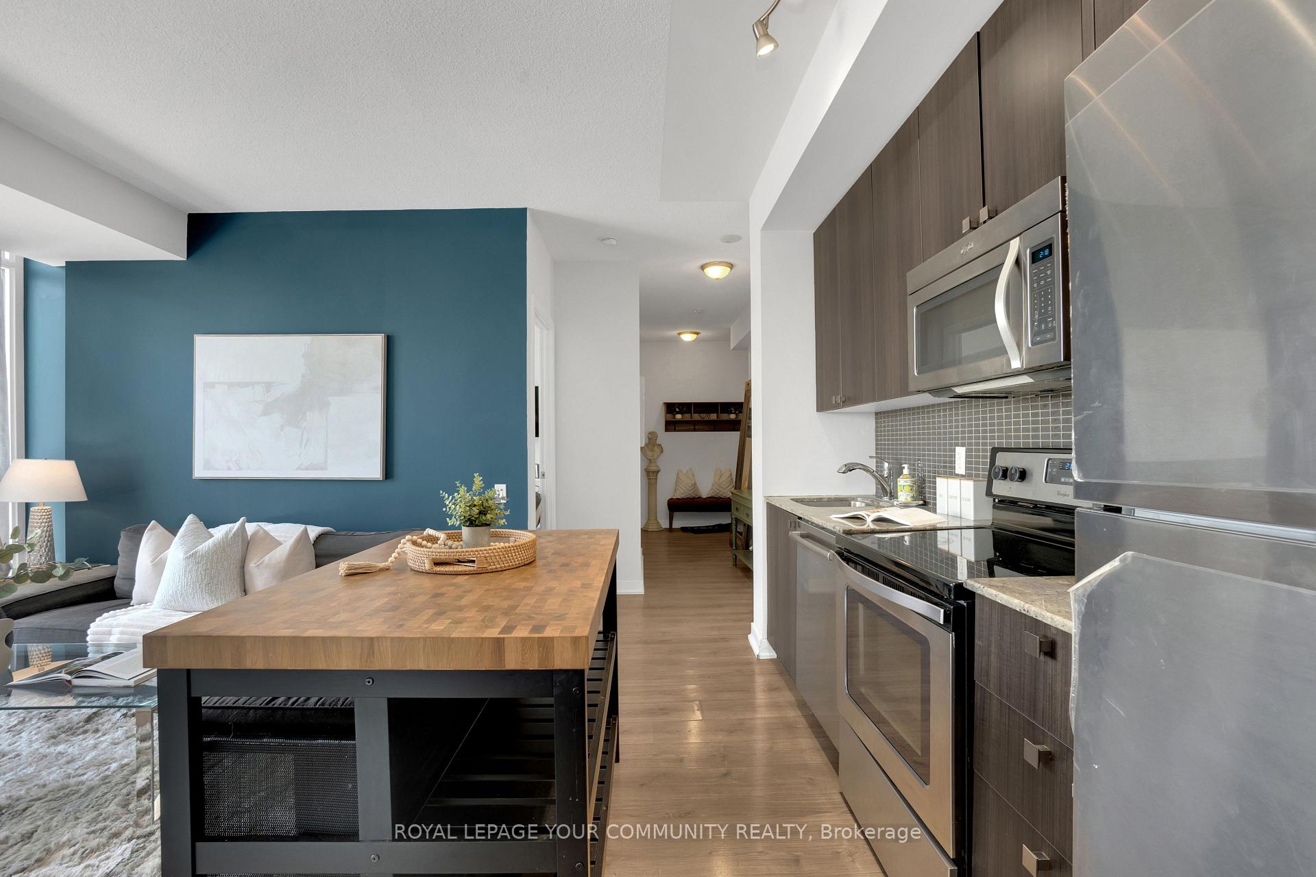 2 Bedrooms Condo at 775 King, Toronto For sale