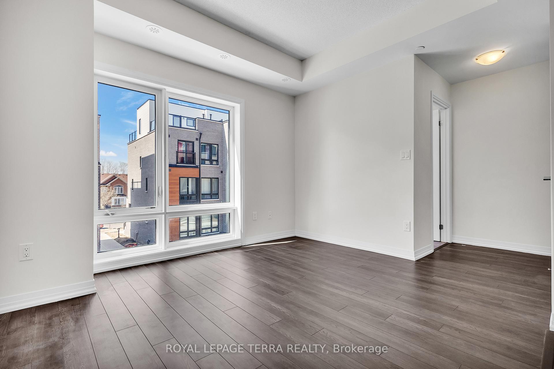 2 Bedrooms Condo at 25 Priya,  Toronto For sale
