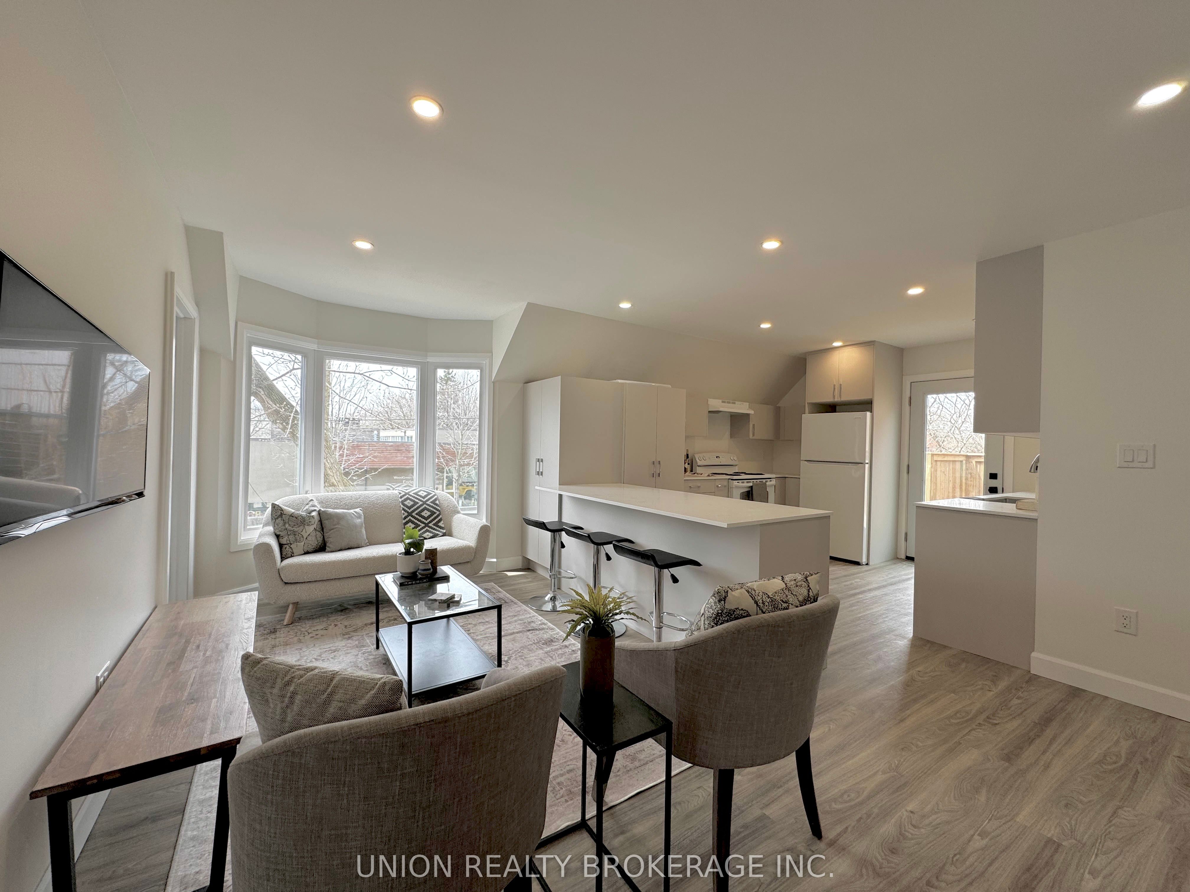 20 Norwood Terrace, ##UPPER