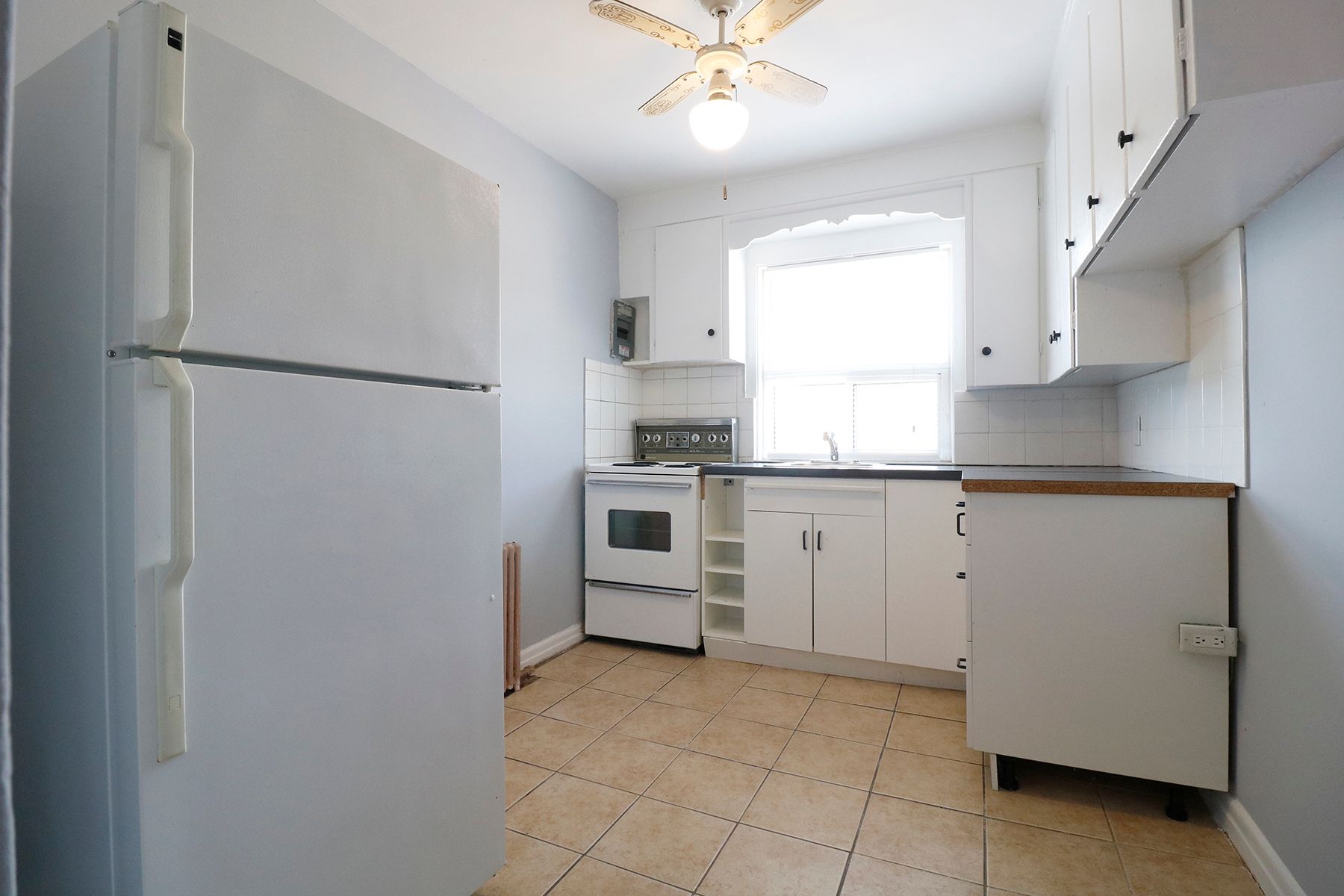 2434 Keele Street 10