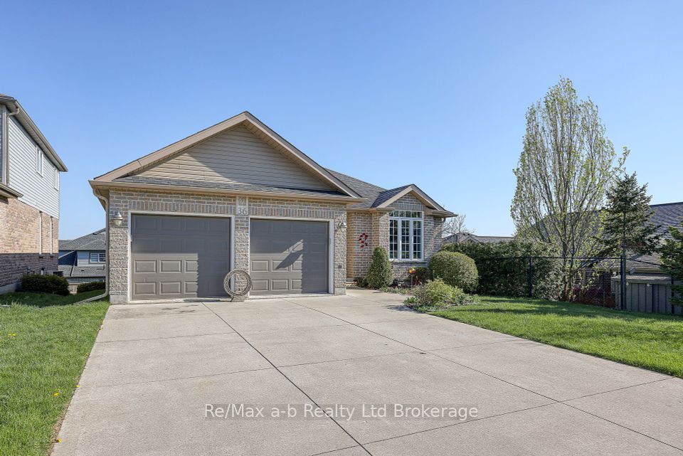 36 Woodhatch