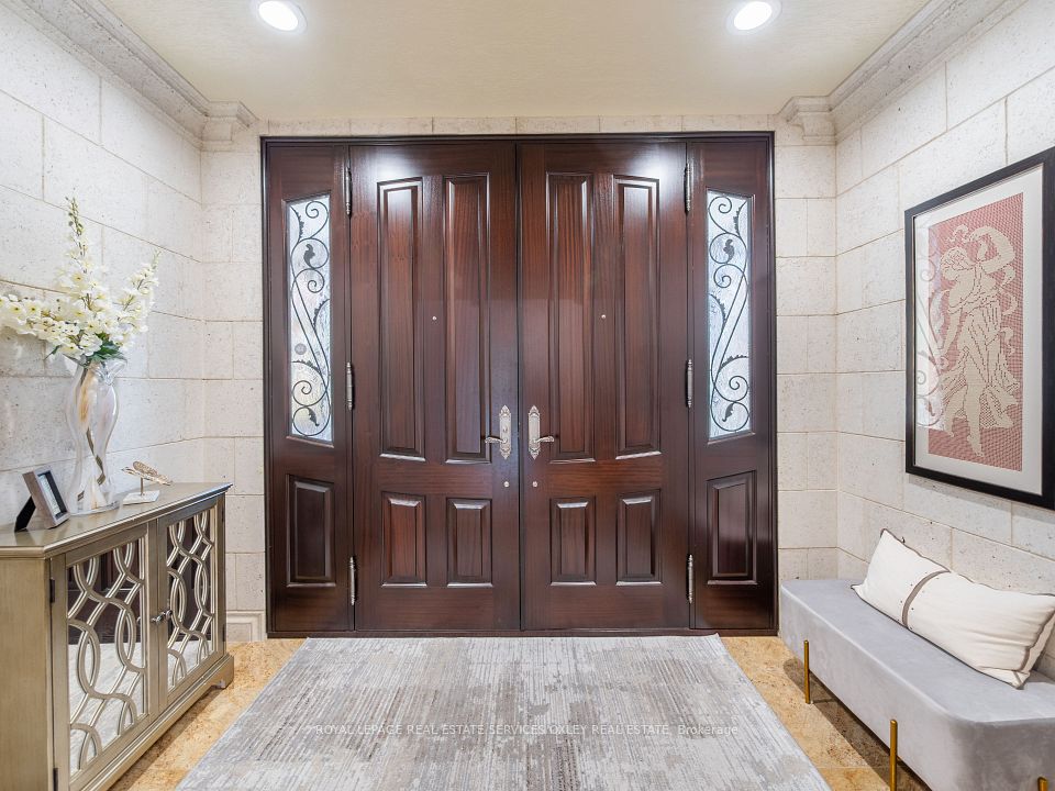 12 Westmount Park Road, Toronto, ON M9P 1R5