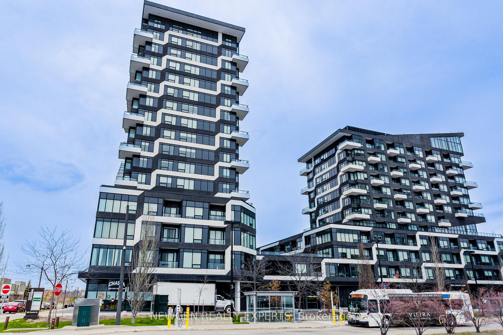 1 Bedroom Condo at 2481 Taunton, Oakville For sale