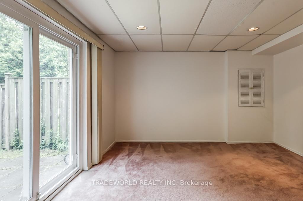 3 Bedrooms Condo at 50 Brookmill, Toronto For sale