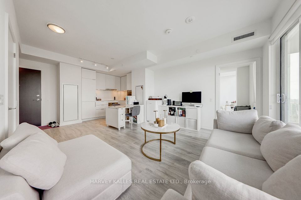 7 Golden Lion Heights N2908
