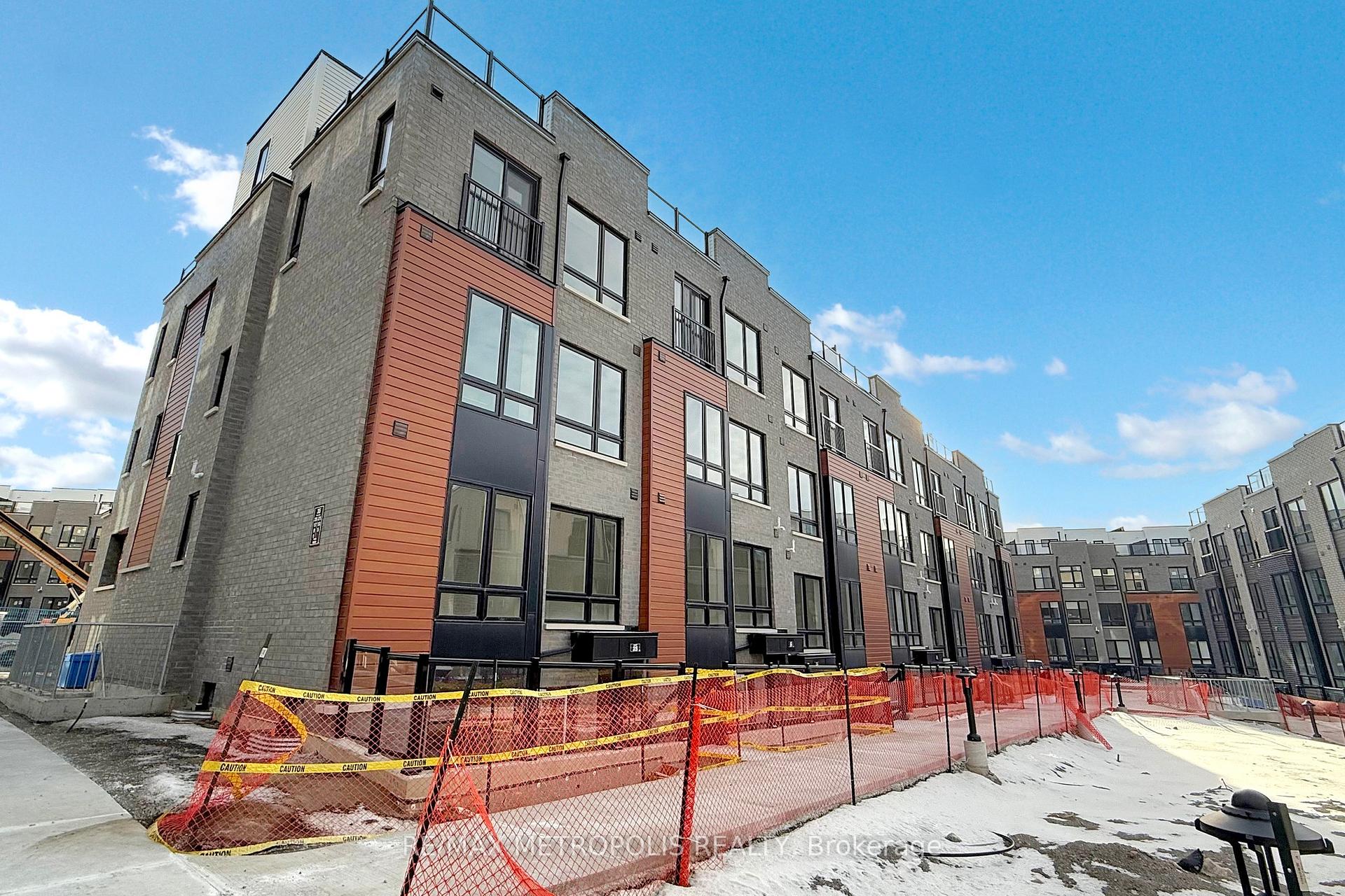 3 Bedrooms Condo at 35 Priya, Toronto For sale
