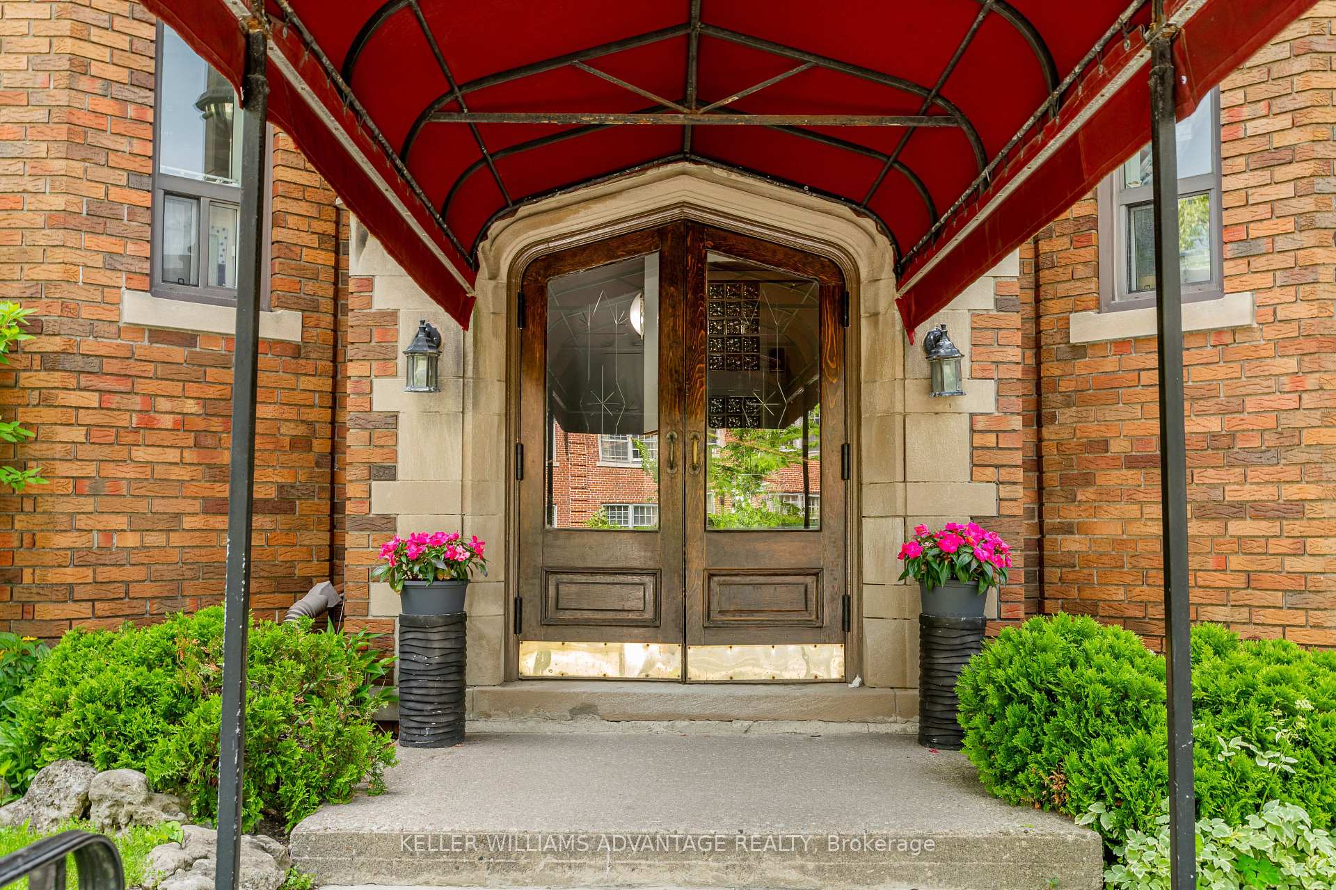 1 Bedroom Co-op at 1646 Bathurst, Toronto For sale