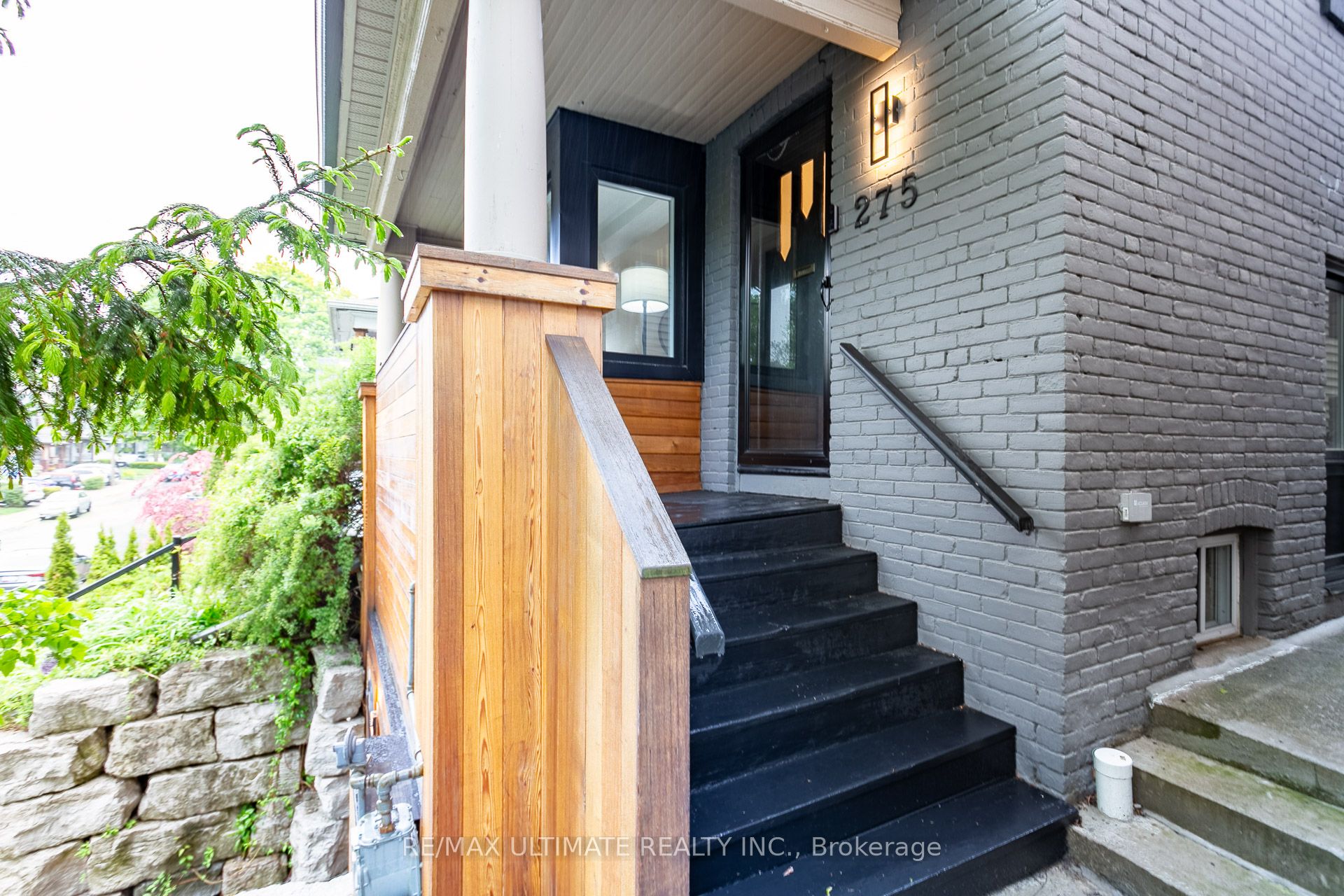 275 Kenilworth Avenue