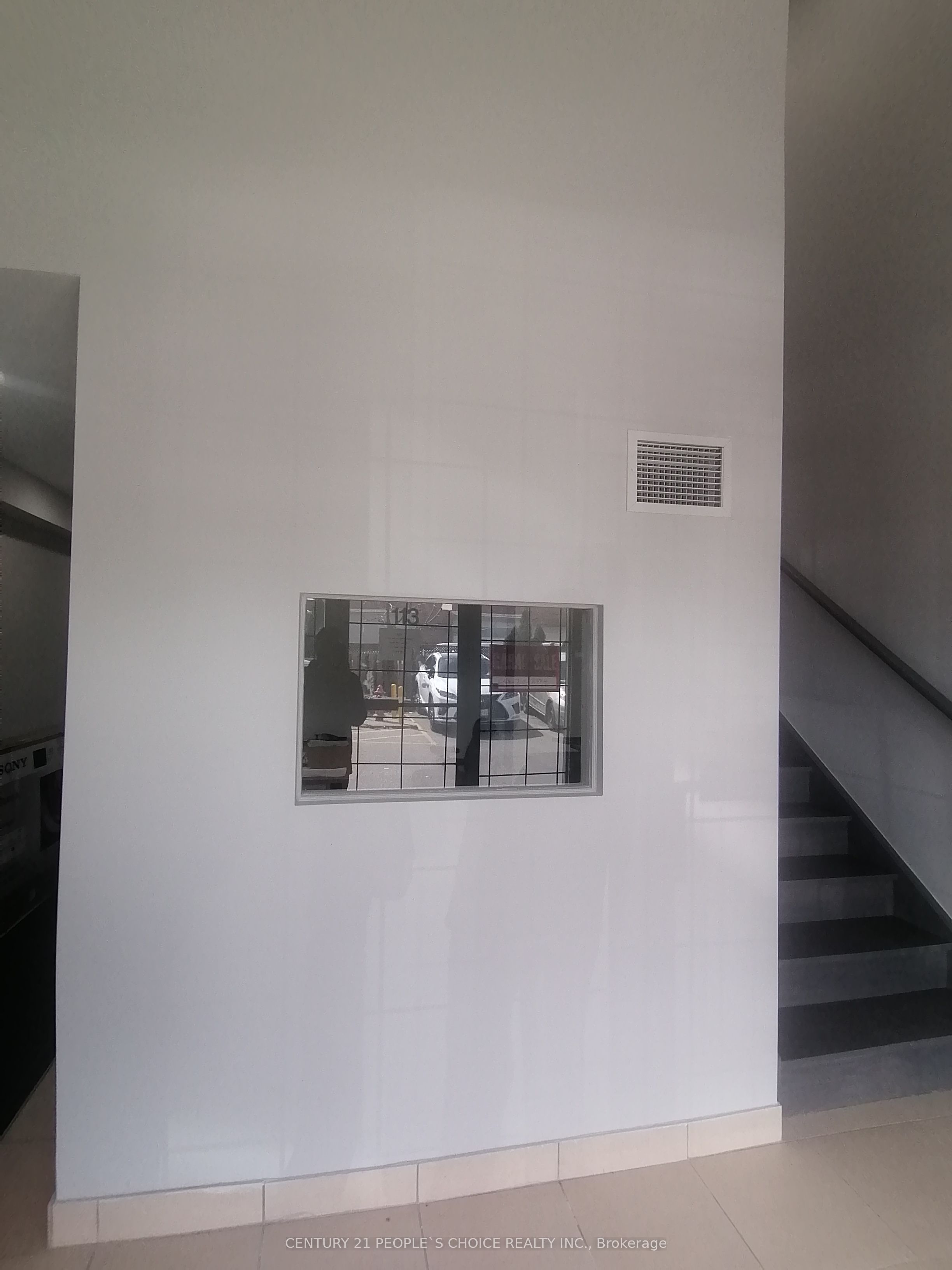 127 Westmore Drive E, #113 #Room 5