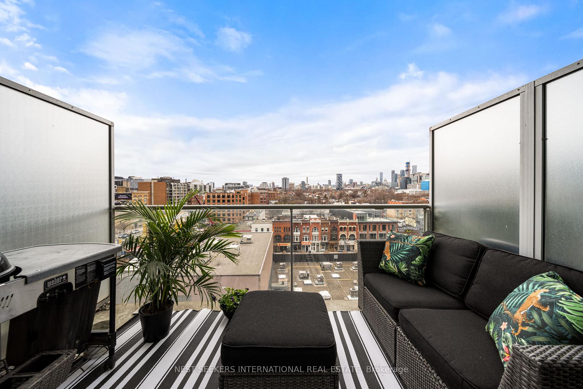 2 Bedrooms Condo at 388 Richmond, Toronto For sale
