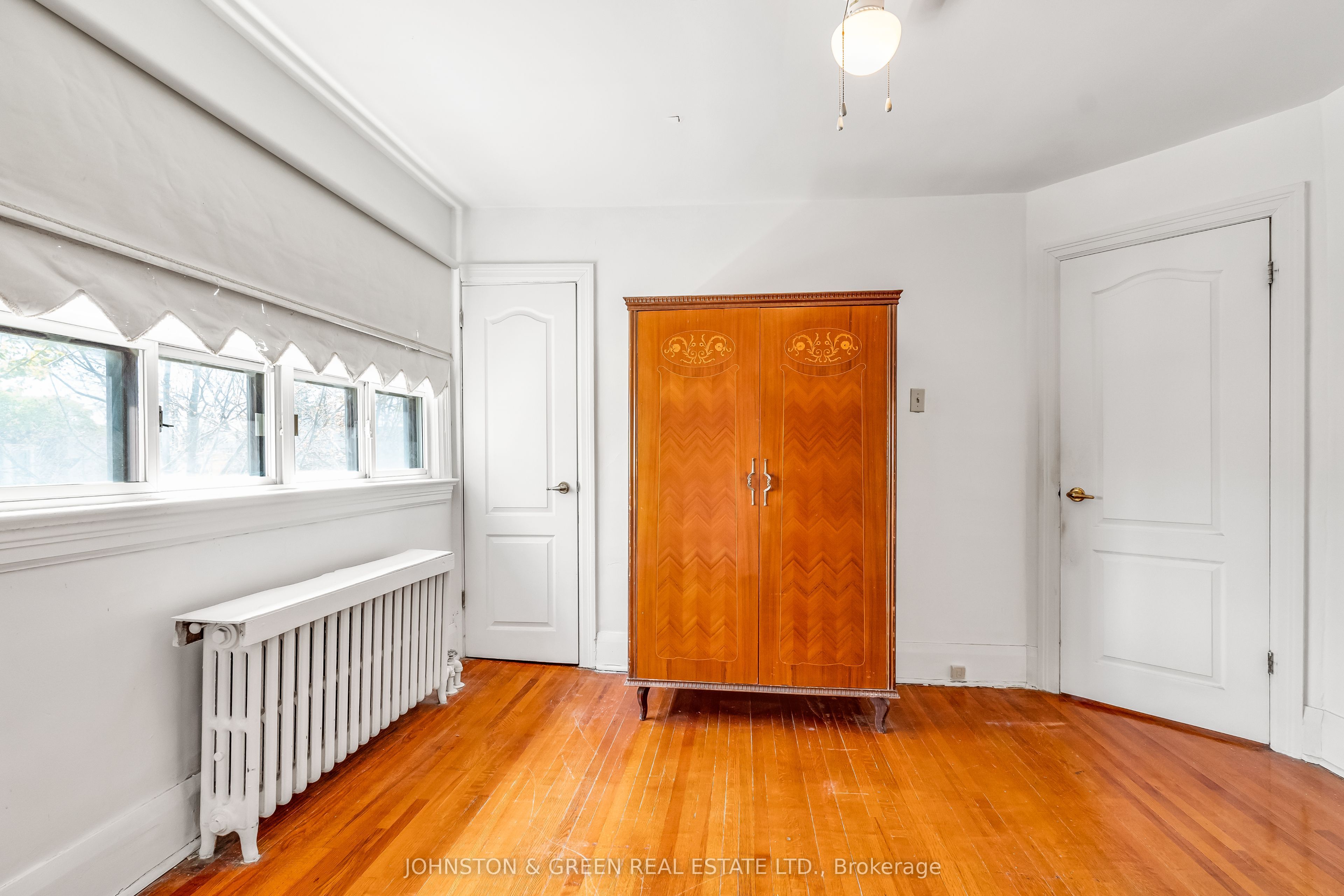 416 Mortimer Avenue