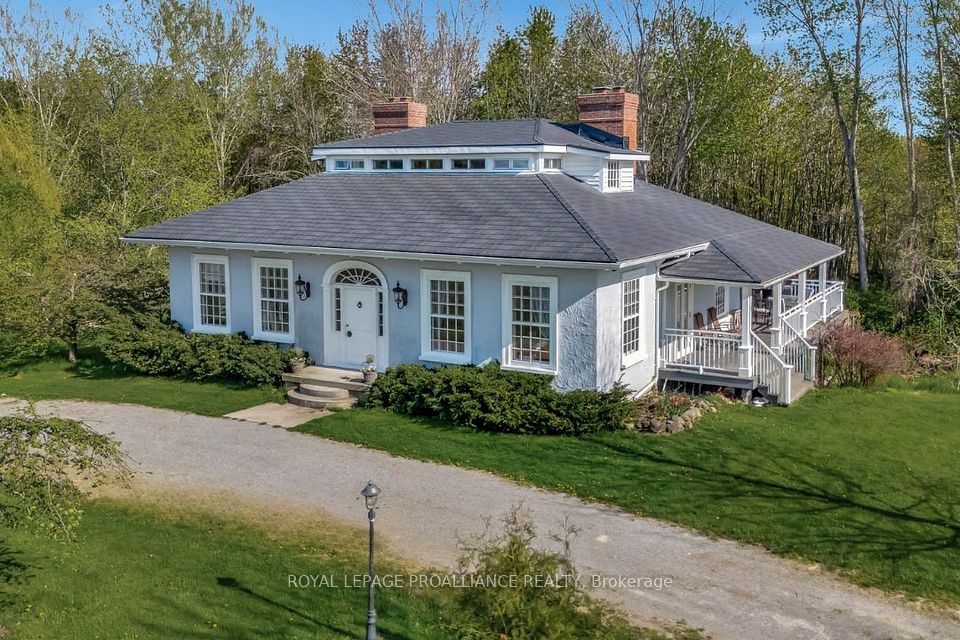 1479 Lakeside