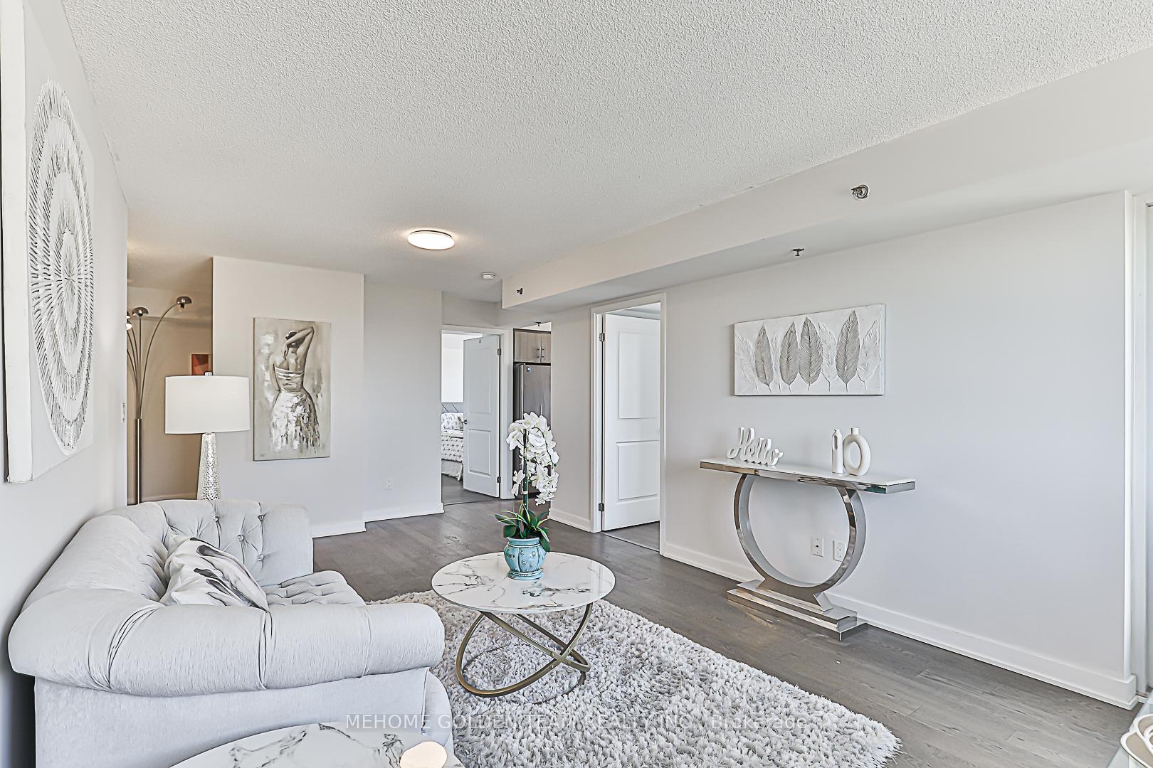 3 Bedrooms Condo at 185 Bonis,  Toronto For sale