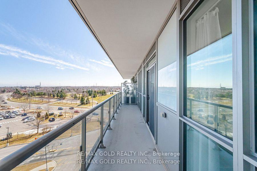 2 Bedrooms Condo at 4633 Glen Erin, Mississauga For sale