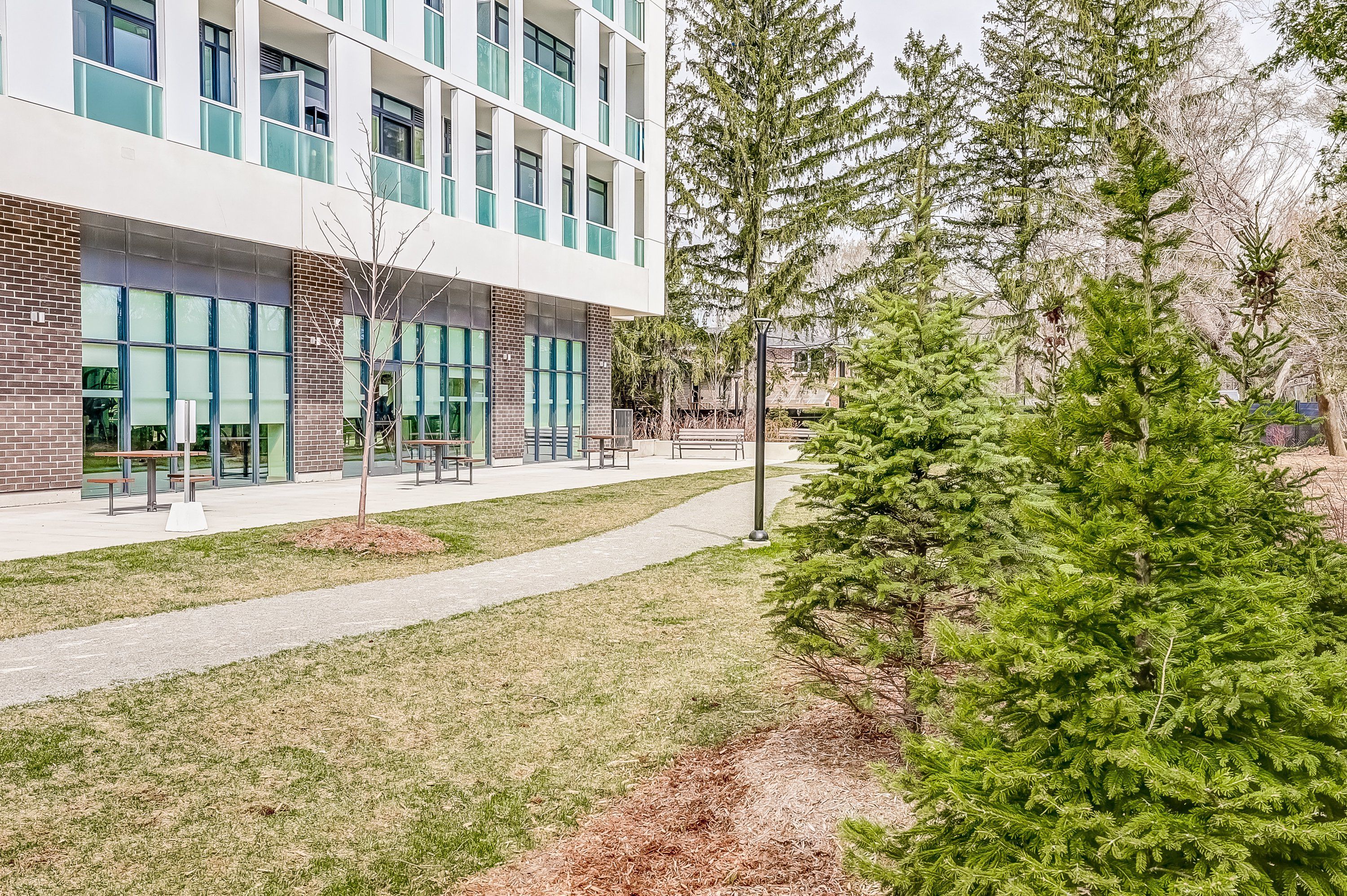 188 Fairview Mall Drive 1011