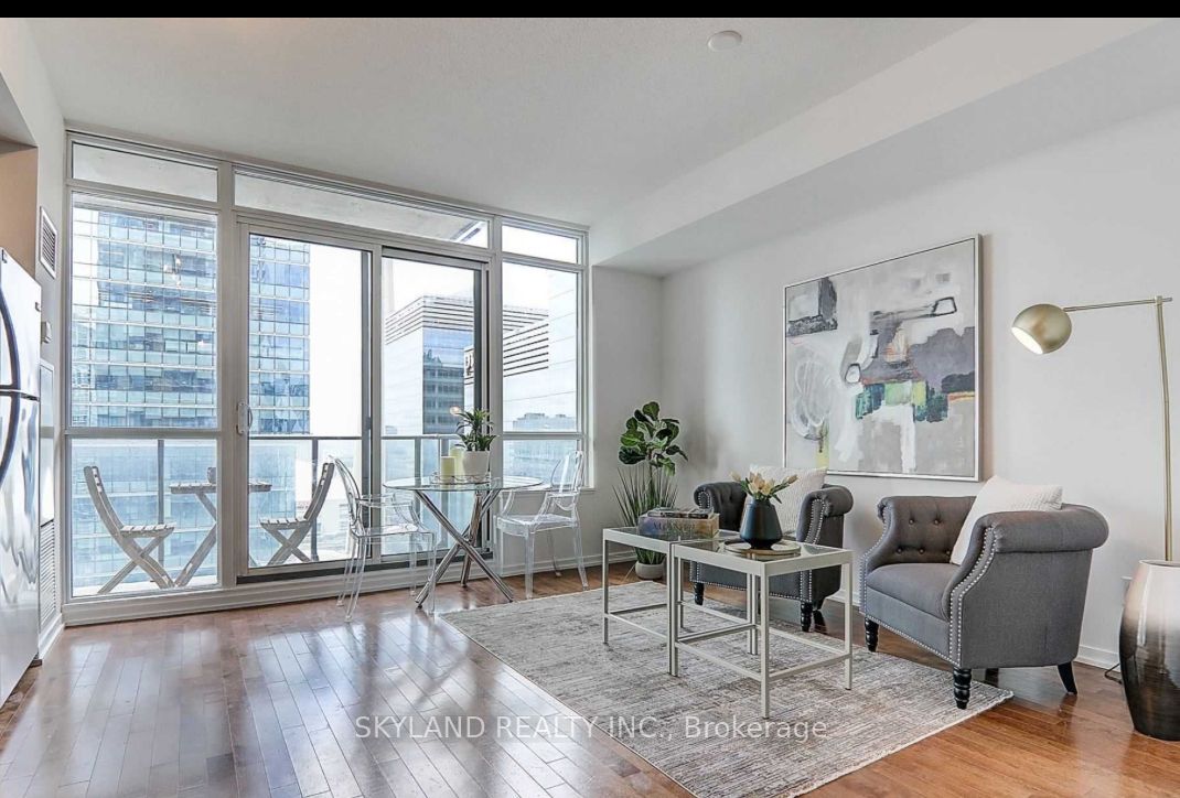 65 Bremner Boulevard, #3004