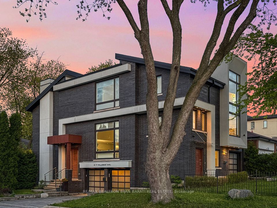 217 Hillcrest