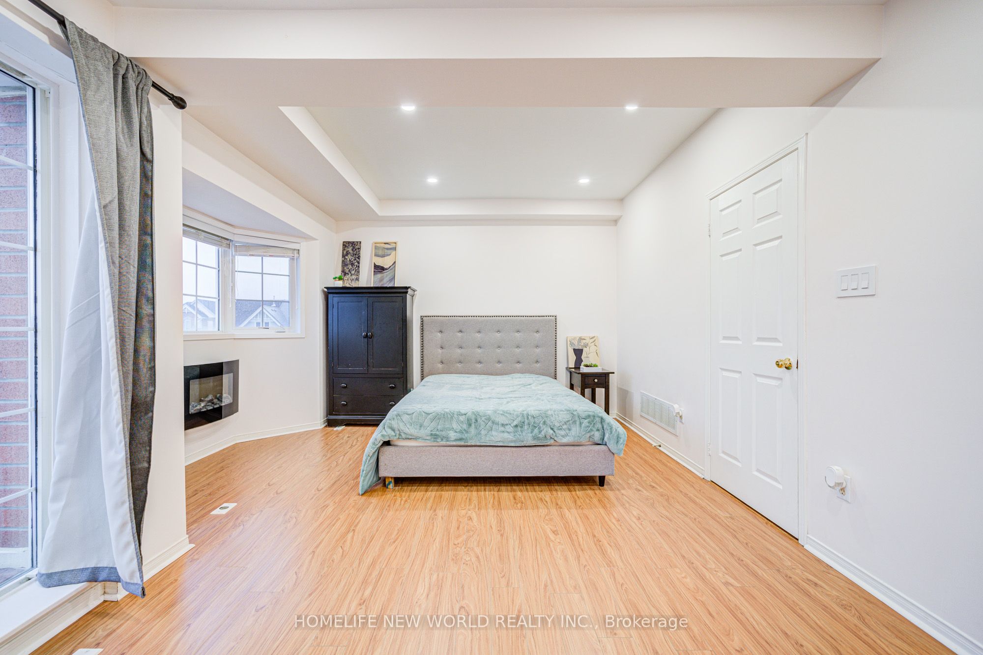 15 Cornell Meadows Avenue, #A206