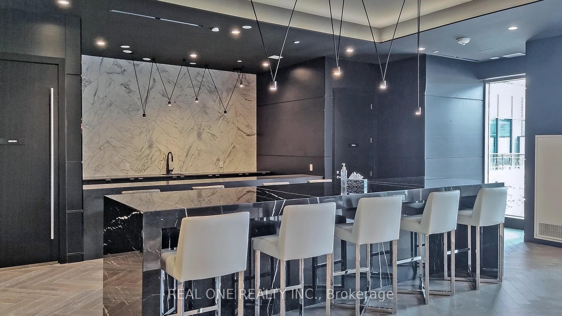 2 Bedrooms Condo at 31 Tippett, Toronto For sale