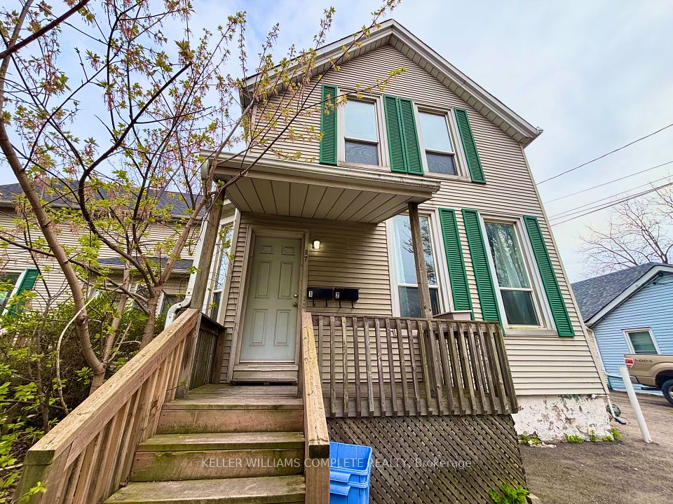 #Upper - 17 Duff Street, Hamilton, ON L9C 1A8