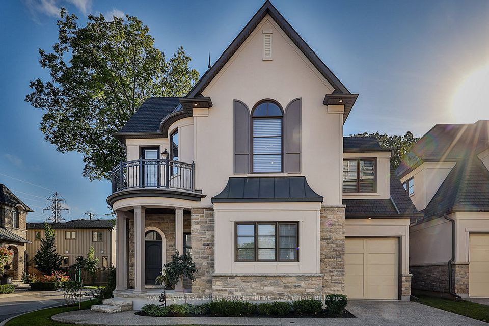 3 Arbourvale Common, St. Catharines, ON L2T 2Z9
