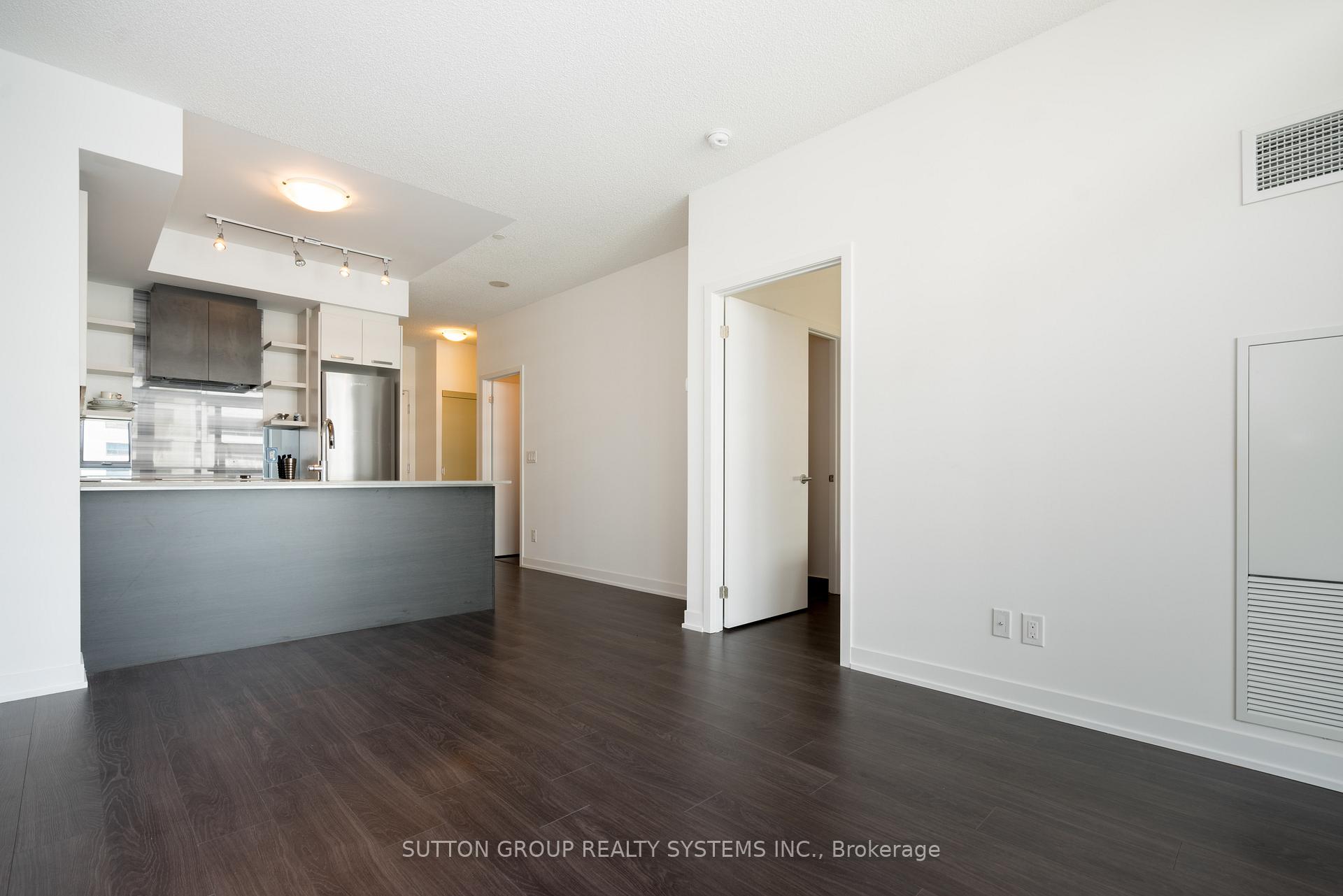 2 Bedrooms Condo at 1830 Bloor, Toronto For sale
