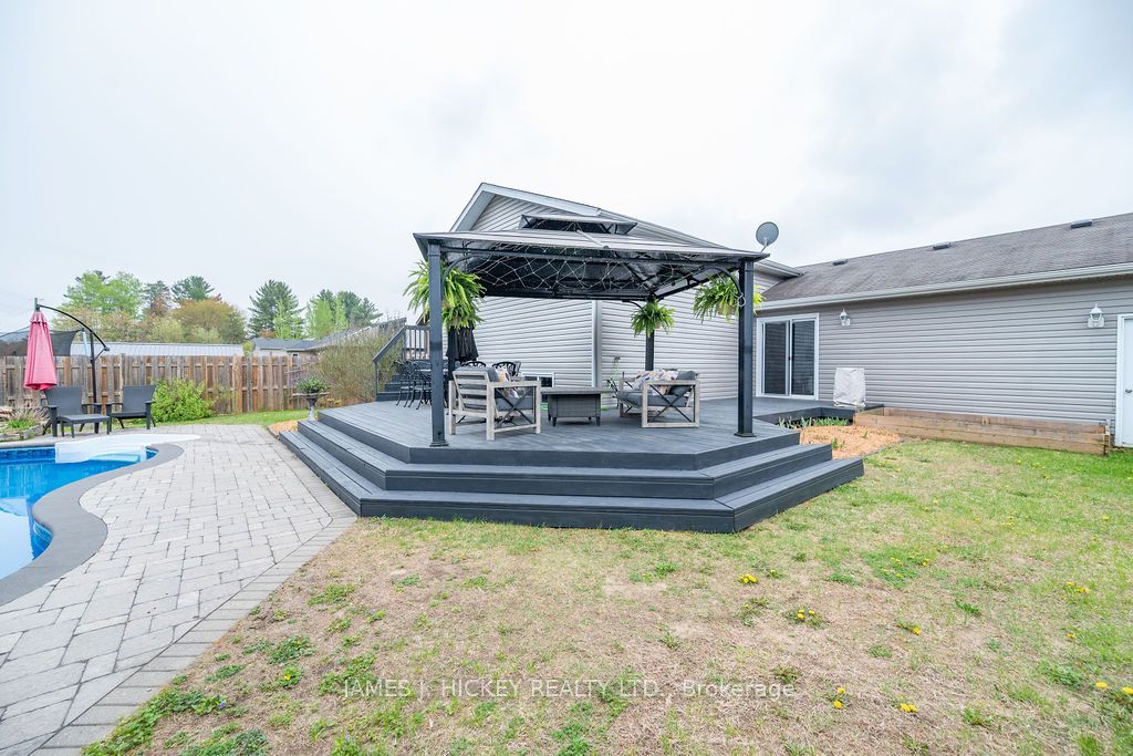 1010 Beatty Crescent