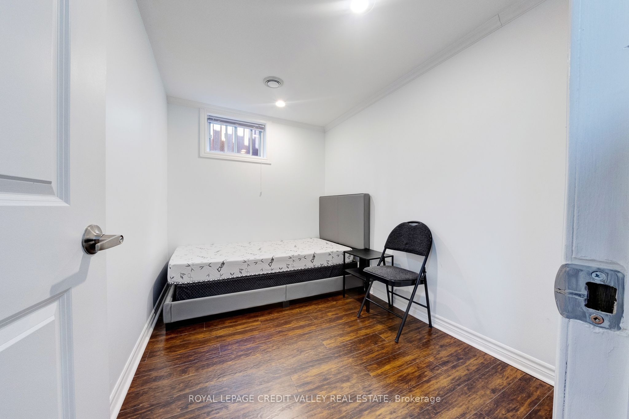 3212 Valmarie Avenue, #Basement