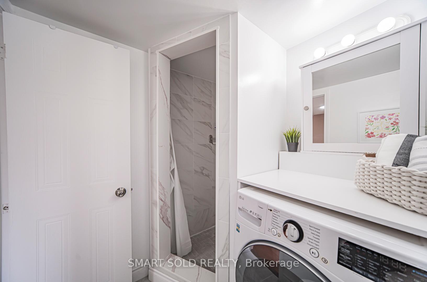 4 Bedrooms Condo at 3500 Brimley, Toronto For sale