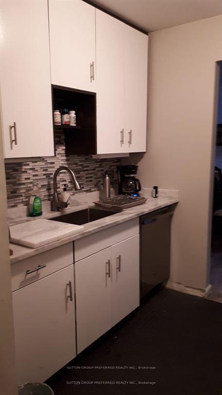 #208 - 739 Deveron Crescent, London South, ON N5Z 4Y1 #208