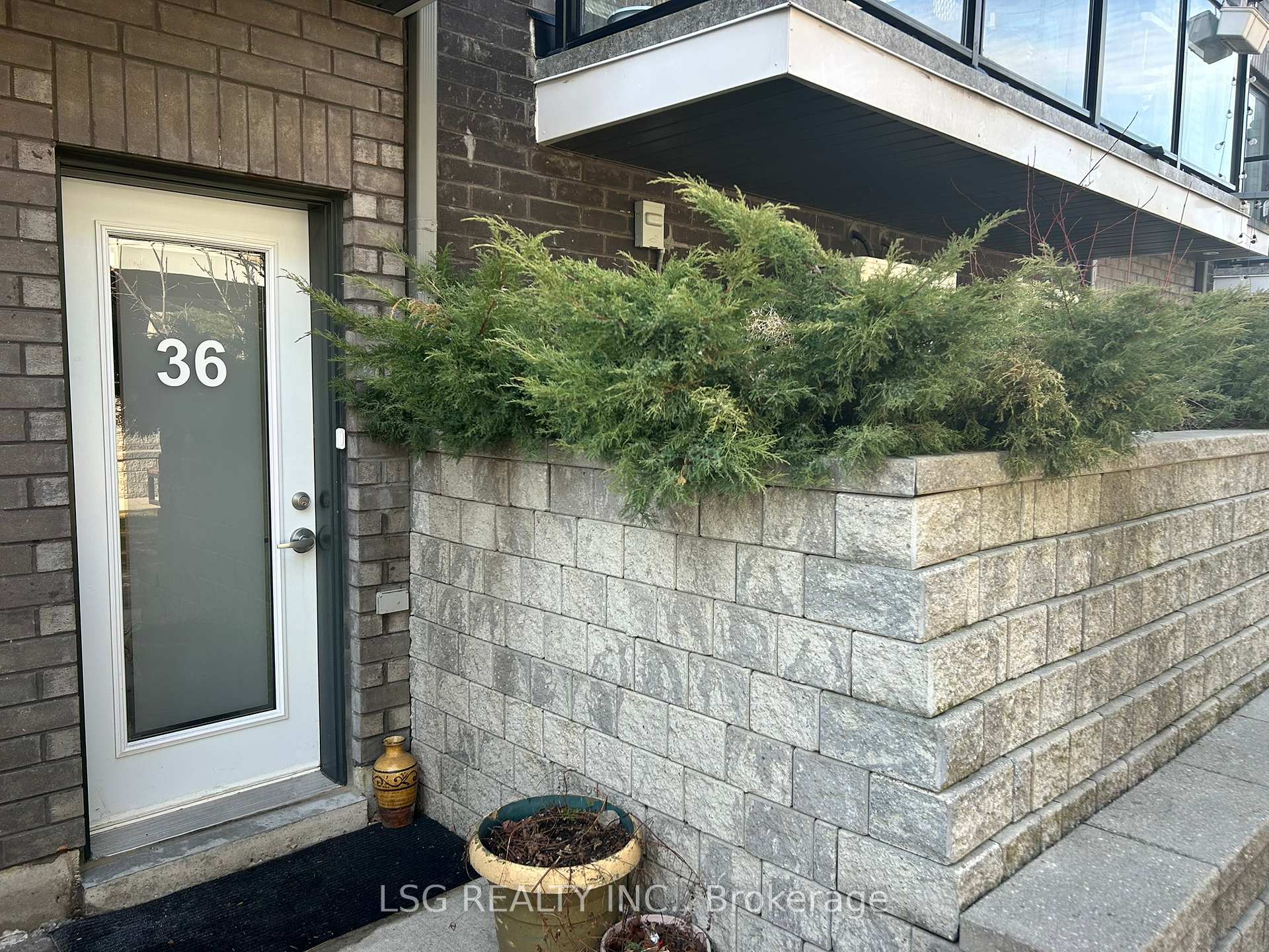 4 Bedrooms Condo at 2059 Weston, Toronto For sale