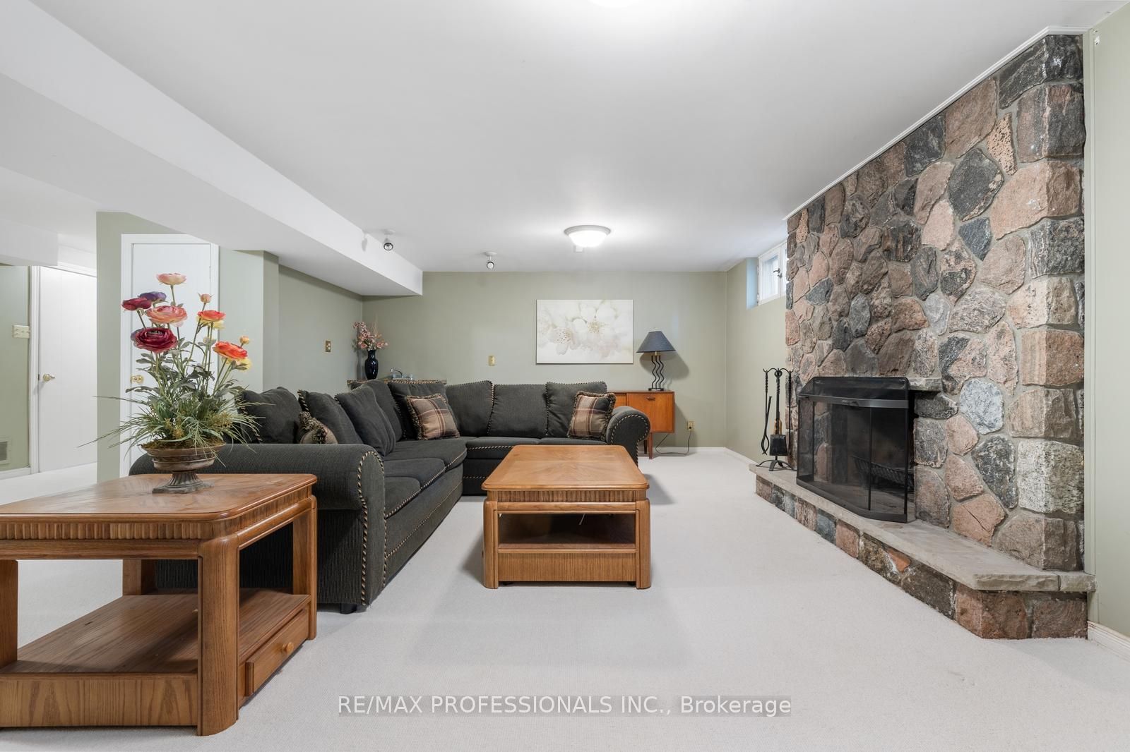 15 Warrender Avenue