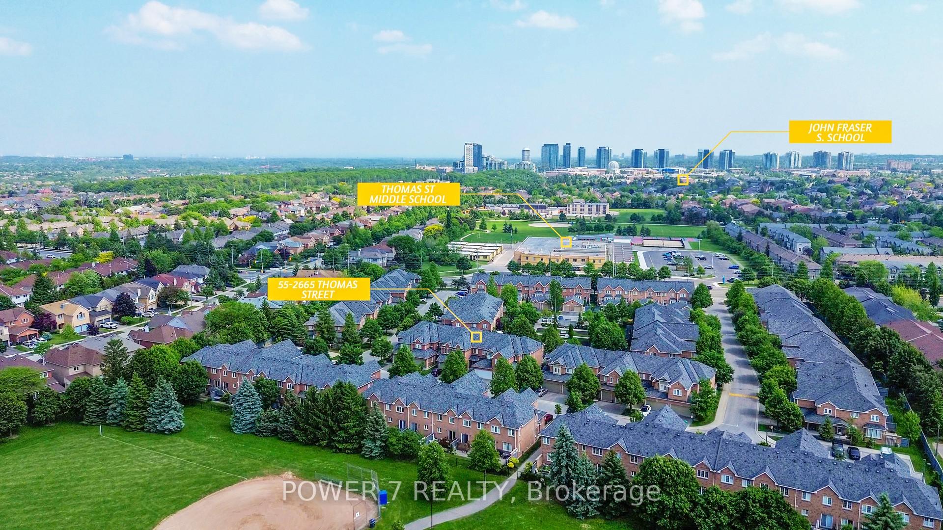 3 Bedrooms Condo at 2665 Thomas, Mississauga For sale