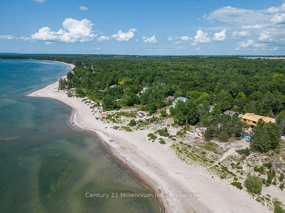 2284 TINY BEACHES